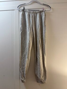 Fabletics gray jogger sweatpants